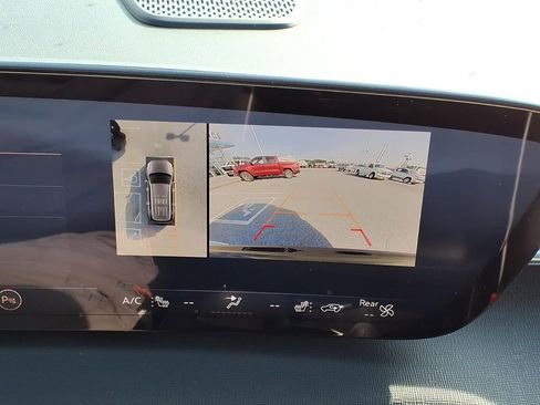 Used 2025 Buick Enclave Preferred image 15