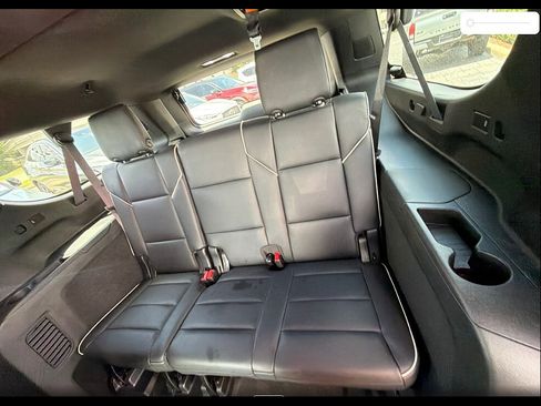 Used 2023 Cadillac Escalade ESV Sport AWD/4WD image 4