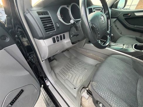 Used 2004 Toyota 4Runner 4WD image 14