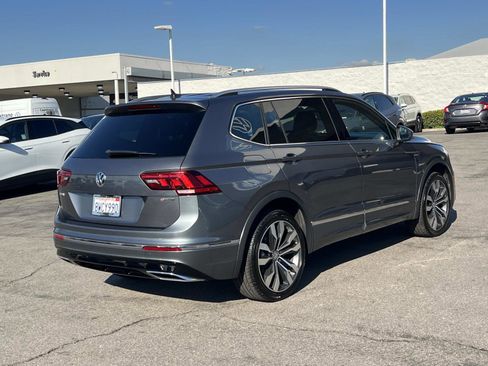 Used 2021 Volkswagen Tiguan SEL Premium R-Line image 28