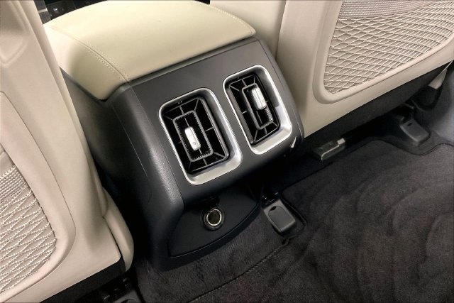 Certified 2026 Kia Sorento EX FWD image 9