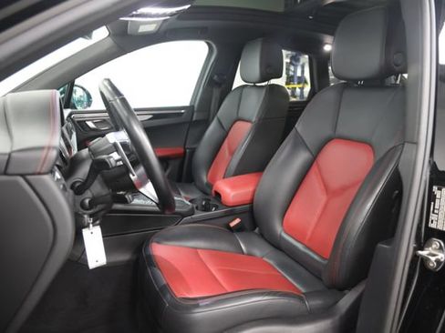 Used 2020 Porsche Macan AWD/4WD image 22