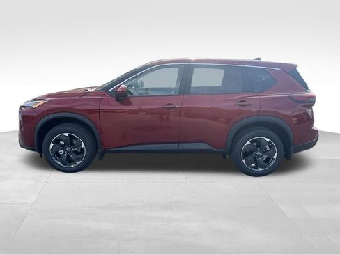 Certified 2025 Nissan Rogue SV image 2