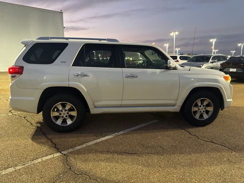 Used 2013 Toyota 4Runner SR5 image 8