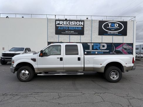 Used 2008 Ford F350 Lariat image 2
