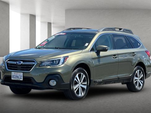 Used 2018 Subaru Outback 2.5i Limited AWD/4WD image 8
