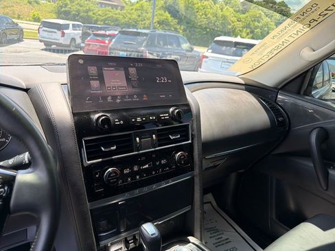 Used 2023 Nissan Armada SV w/ Cargo Package AWD/4WD image 17