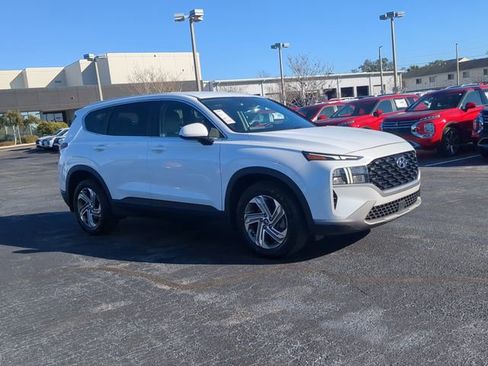 Used 2022 Hyundai Santa Fe SE FWD image 4