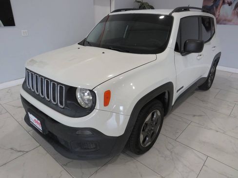 Used 2017 Jeep Renegade Sport w/ Power & Air Group FWD image 7