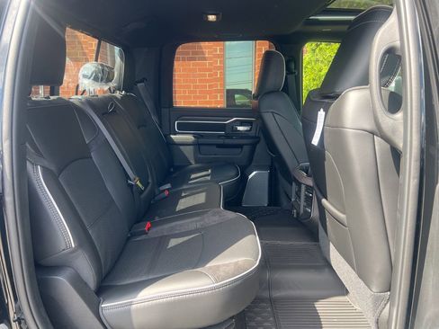 New 2026 RAM 2500 Laramie AWD/4WD image 21