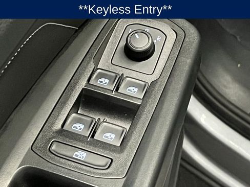 Certified 2020 Volkswagen Atlas Cross Sport SEL image 17