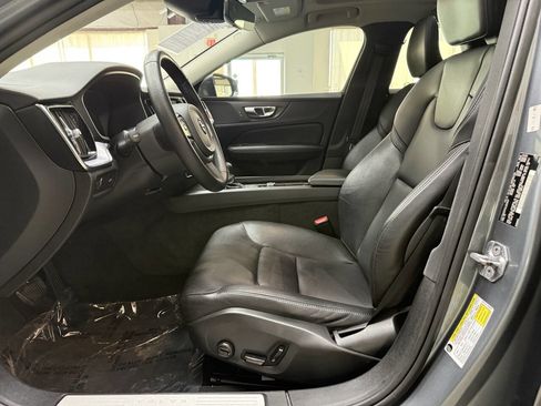 Used 2020 Volvo S60 T6 Momentum AWD/4WD image 11