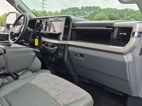 Used 2026 Ford F250 XLT AWD/4WD image 35