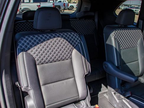 Used 2024 GMC Acadia Denali w/ Super Cruise Package image 17