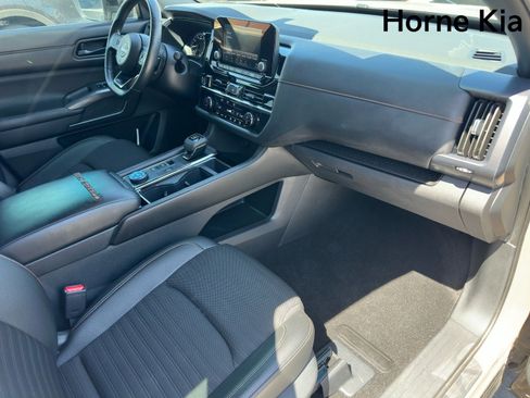 Used 2024 Nissan Pathfinder Rock Creek AWD/4WD image 25