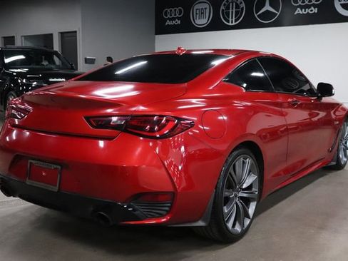 Used 2018 INFINITI Q60 Red Sport 400 w/ Sensory Package 3.0T Sport RWD image 5