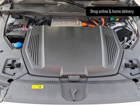 Used 2023 Audi e-tron Premium w/ Convenience Plus Package image 22