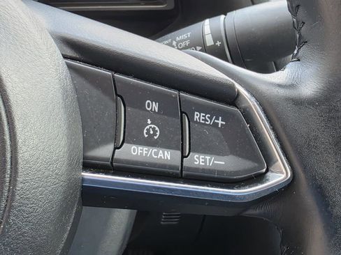 Used 2018 MAZDA MAZDA3 Touring image 23