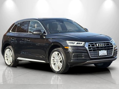 Used 2019 Audi Q5 2.0T Premium Plus w/ Premium Plus Package image 9