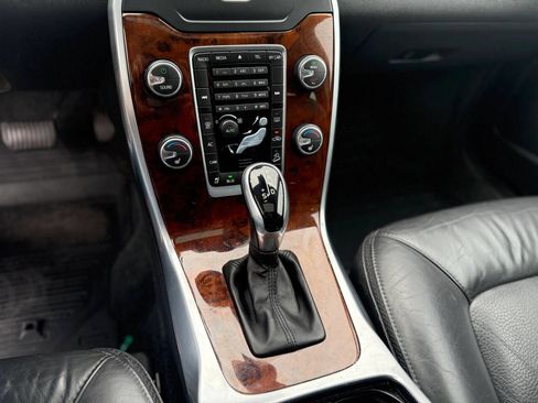 Used 2015 Volvo XC70 T6 Premier Plus image 17