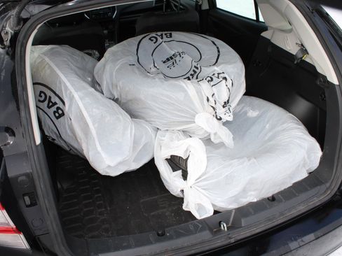 Certified 2023 Subaru Impreza 2.0i image 8