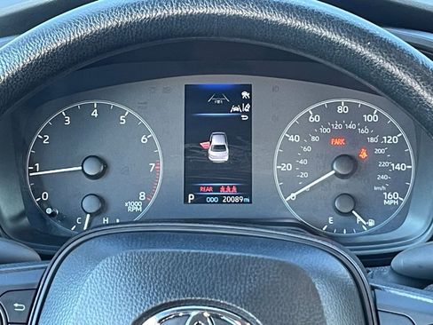 Used 2025 Toyota Corolla LE image 38