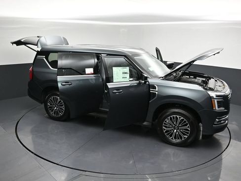 New 2026 Nissan Armada SL w/ Captain's Chari Seat Package AWD/4WD image 32