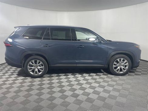 New 2026 Toyota Grand Highlander AWD image 8
