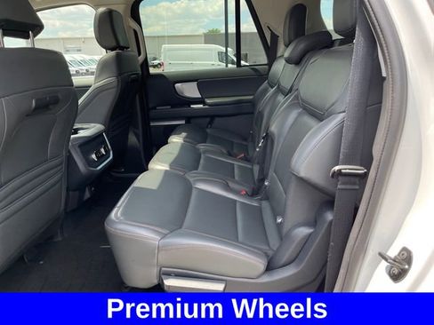Used 2025 Ford Expedition Max Active AWD/4WD image 22