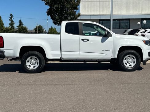 Used 2020 Chevrolet Colorado W/T RWD image 3