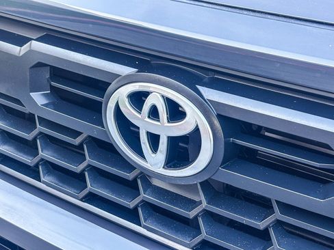 Certified 2024 Toyota Tacoma TRD Off-Road image 10