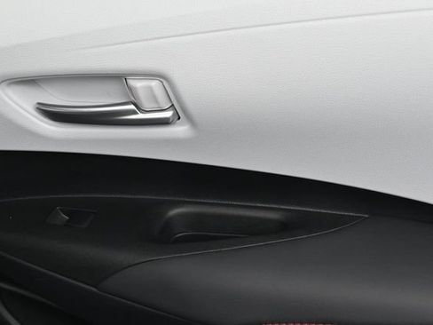 Used 2025 Toyota Corolla SE FWD image 30