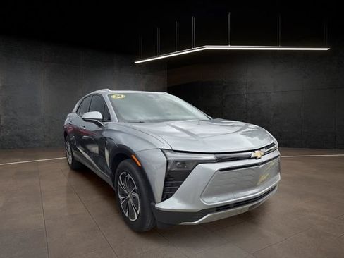 Used 2024 Chevrolet Blazer EV LT AWD/4WD image 1