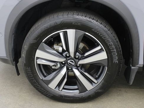 Used 2023 Nissan Rogue Platinum w/ Platinum Premium Package FWD image 31