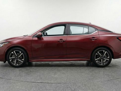 Used 2025 Nissan Sentra SV image 3