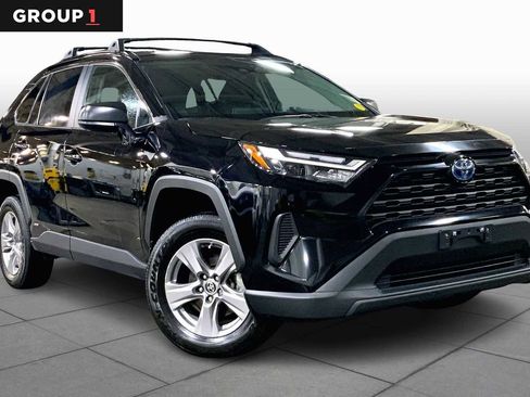 Used 2024 Toyota RAV4 LE image 3