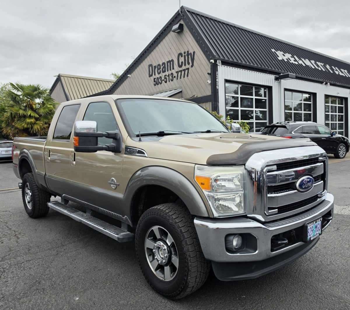 Used 2011 Ford F350 Lariat w/ Chrome Pkg AWD/4WD image 2