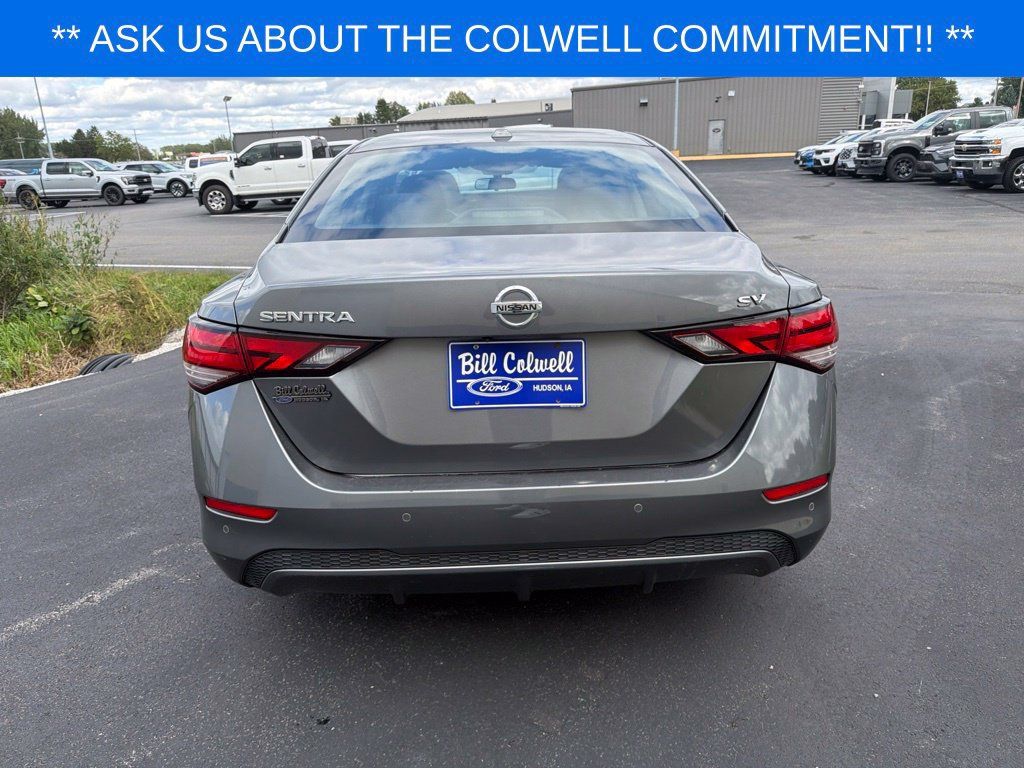 Used 2022 Nissan Sentra SV FWD image 5