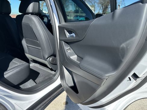 New 2026 Chevrolet Equinox LT w/ Convenience Package II image 25