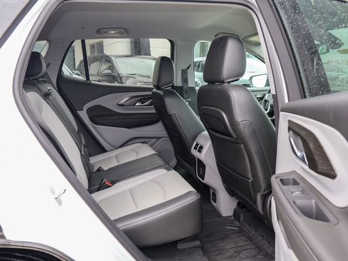 Certified 2023 GMC Terrain SLT w/ Infotainment Package II image 31