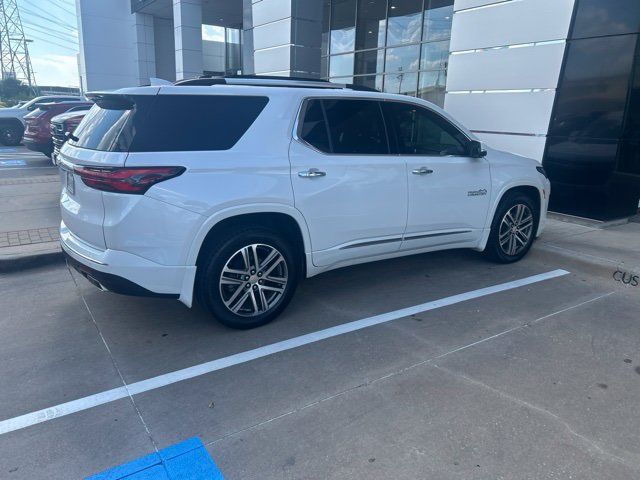 Used 2022 Chevrolet Traverse High Country w/ LPO, Floor Liner Package AWD/4WD image 5