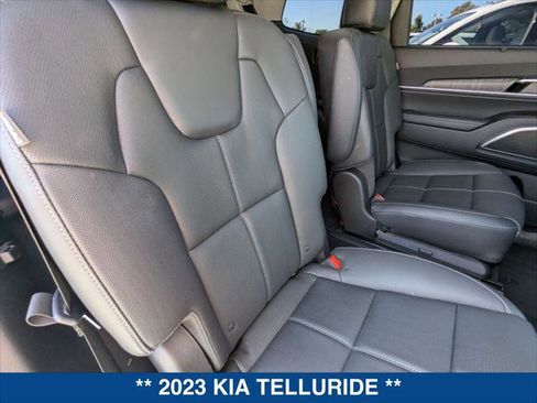 Used 2023 Kia Telluride SX FWD image 22