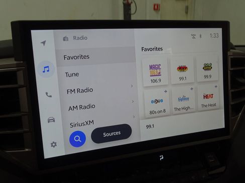 Used 2025 Toyota Tundra Limited image 31