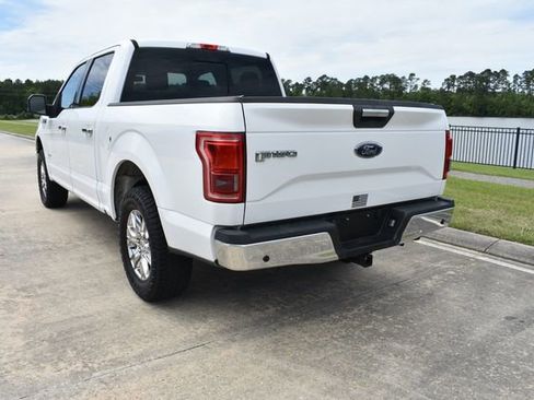 Used 2015 Ford F150 XLT w/ Equipment Group 302A Luxury image 4