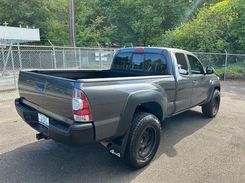 Used 2013 Toyota Tacoma 4x4 Access Cab w/ Convenience Pkg image 5