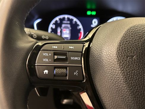 Certified 2025 Honda Civic Sport image 30