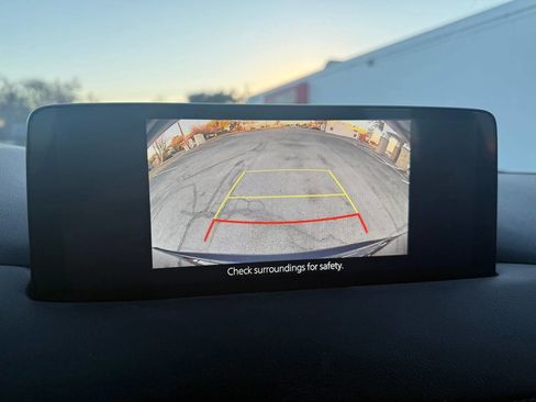 Used 2021 MAZDA CX-5 Touring image 18