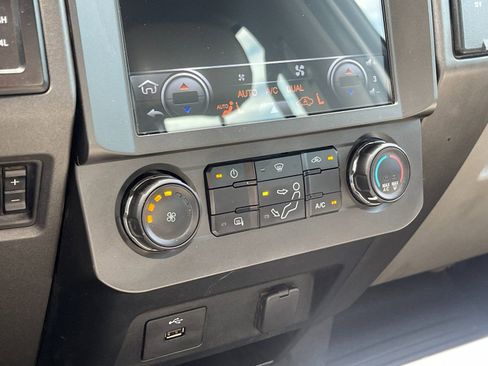 Used 2019 Ford F250 XL w/ Power Equipment Group AWD/4WD image 22