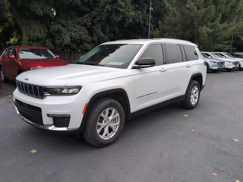 Used 2021 Jeep Grand Cherokee L Limited AWD/4WD image 27