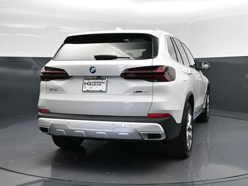New 2026 BMW X5 xDrive40i w/ Climate Comfort Package image 7